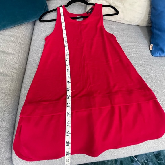 Red tank size extra small. Mercantile - Picture 8 of 8